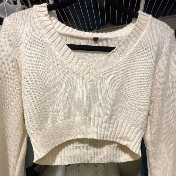 White crop top sweater - Picture 1 of 1